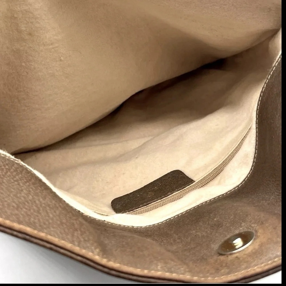 Gucci Brown Monogram Clutch Bag-vintage with wear - Picture 10 of 10